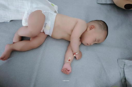 平阳9个月宝宝可以吃盐吗